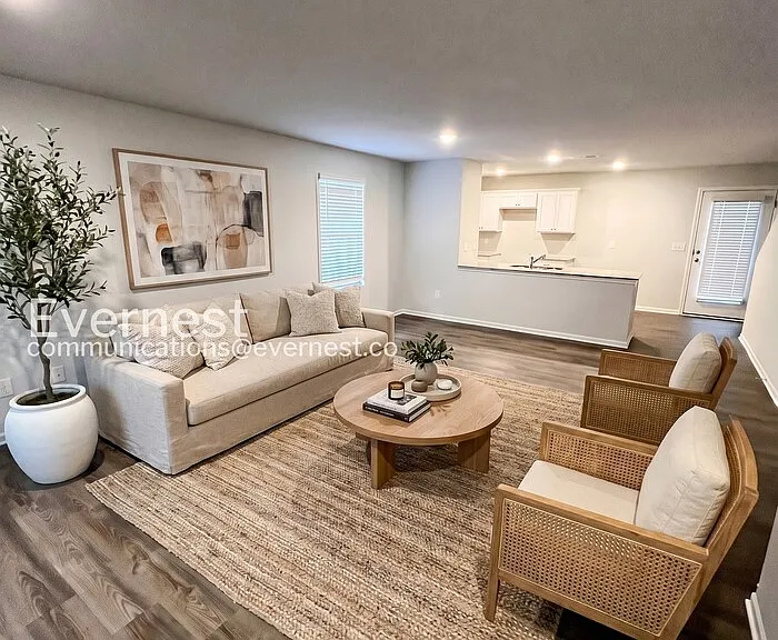 4033 Highland Ave — Photo 3