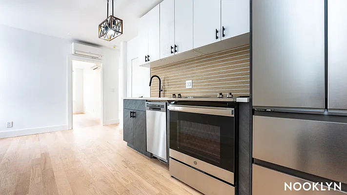 Rented by Nooklyn NYC LLC | media 12