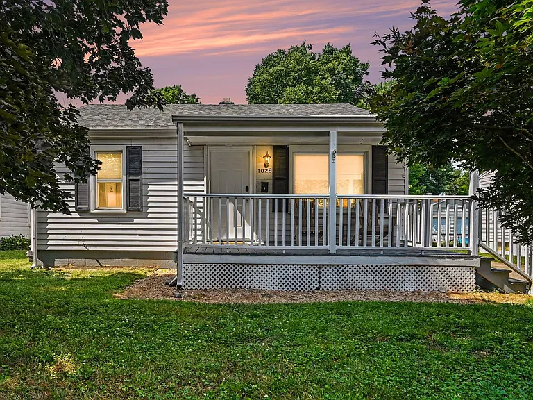 102 E Home Ave — Photo 15