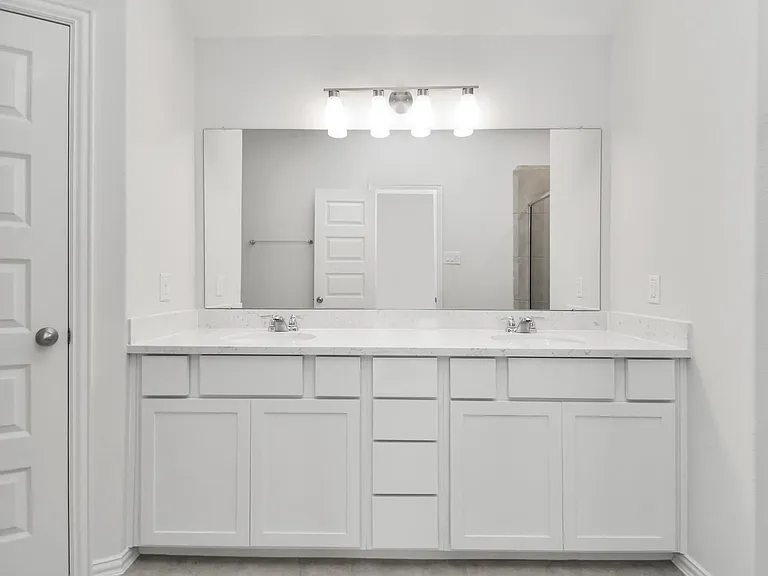 1534 Revolution Way — Photo 33