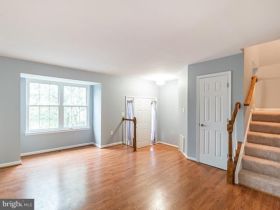 3rd image of 11211 Kings Crest Ct