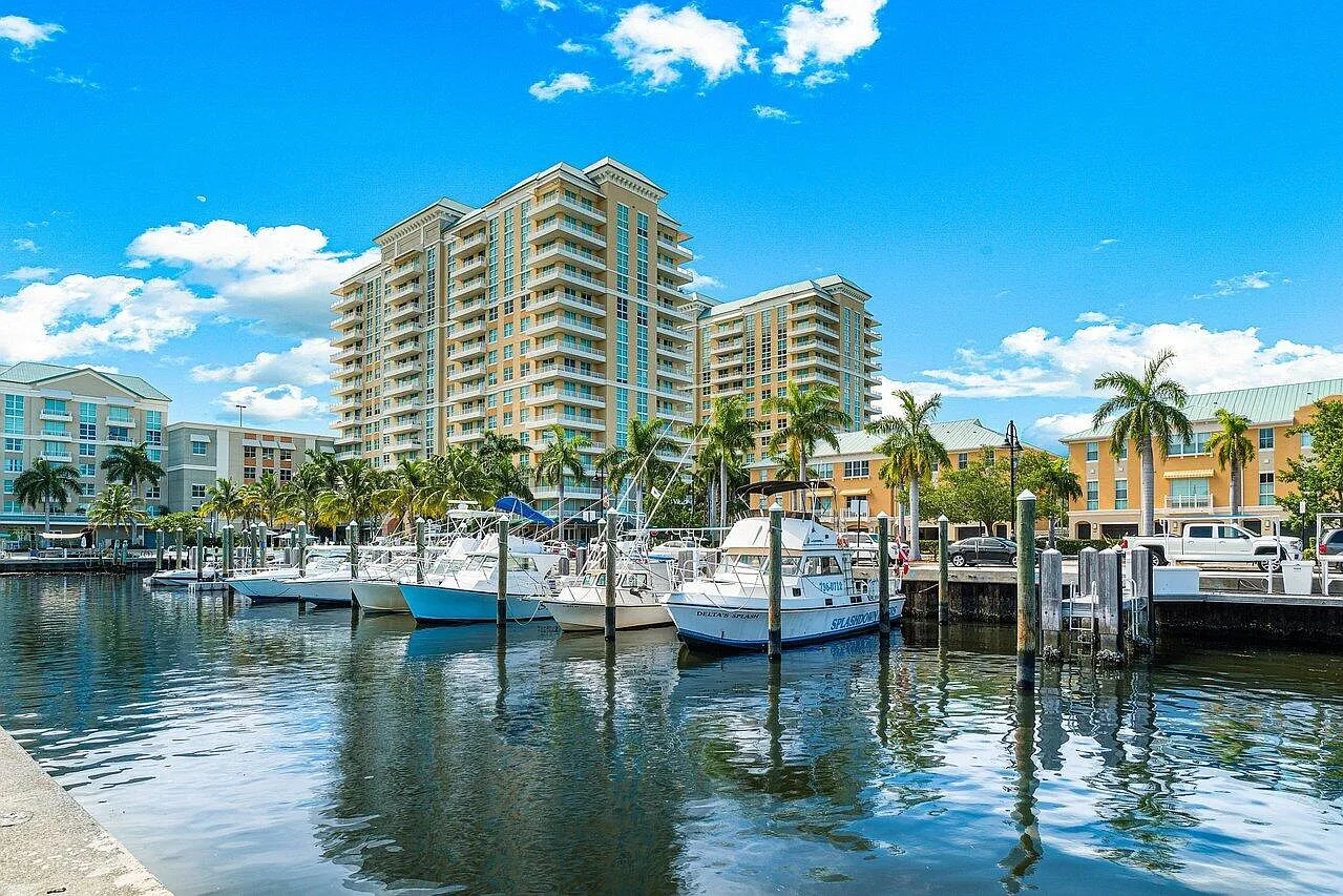 2 bed, 2.0 bath, 1130 sqft, $4,000 — Photo 1