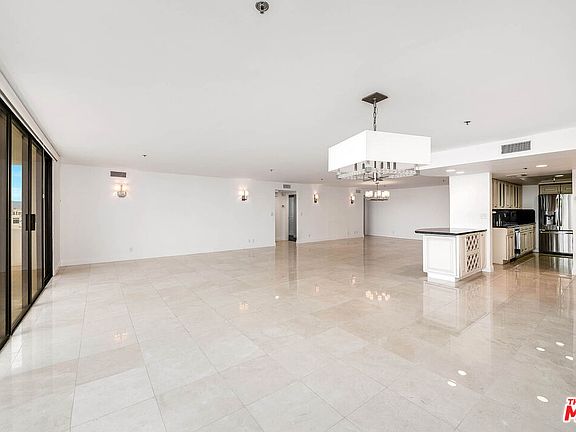 4th image of 10660 Wilshire Blvd APT 701