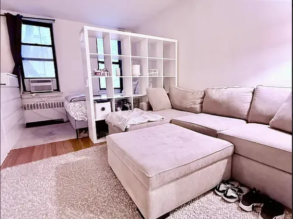 302 East 38th Street image 1 of 5