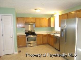 5619 Lacosta Dr, Hope Mills, NC 28348