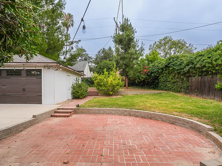 1215 Meadowbrook Rd — Photo 39