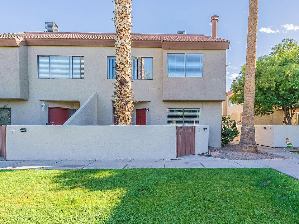 2040 S Longmore #38