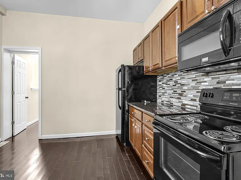 1536 S 19th St #1 — Photo 11