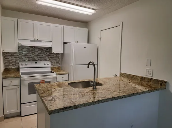 4581 W McNab Rd APT 33, Pompano Beach, FL 33069