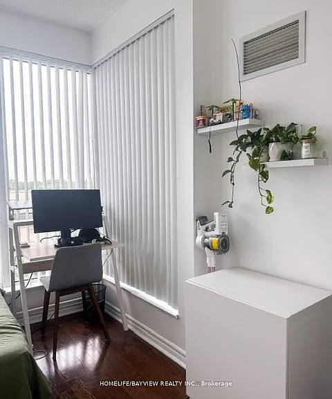 18 Holmes Ave #501 — Photo 5