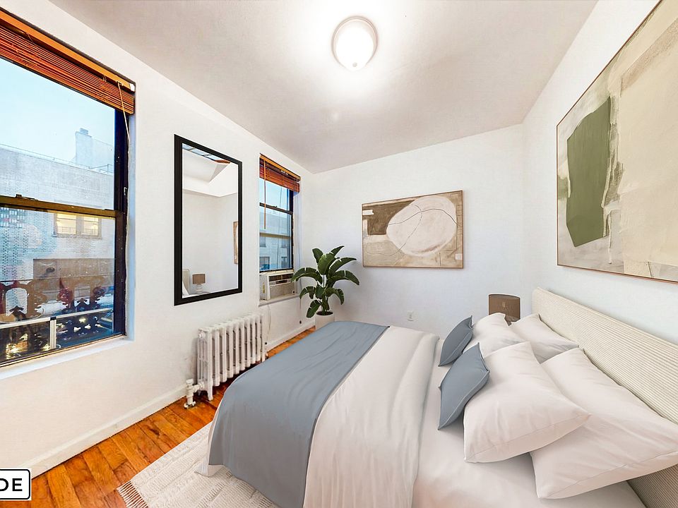 2nd image of 305 E 9th St APT B1