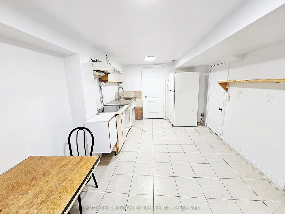 Building Photo - 39 Treetops Ct #BASEMENT