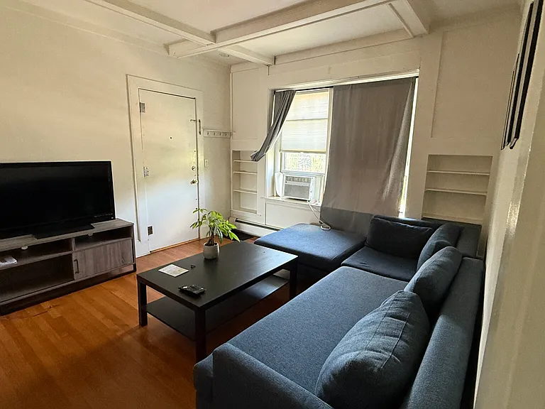 1734 Commonwealth Ave #7 — Photo 1