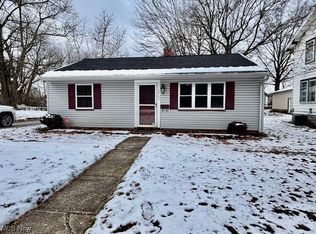 1065 Hartman Ave NW, Warren, OH 44485