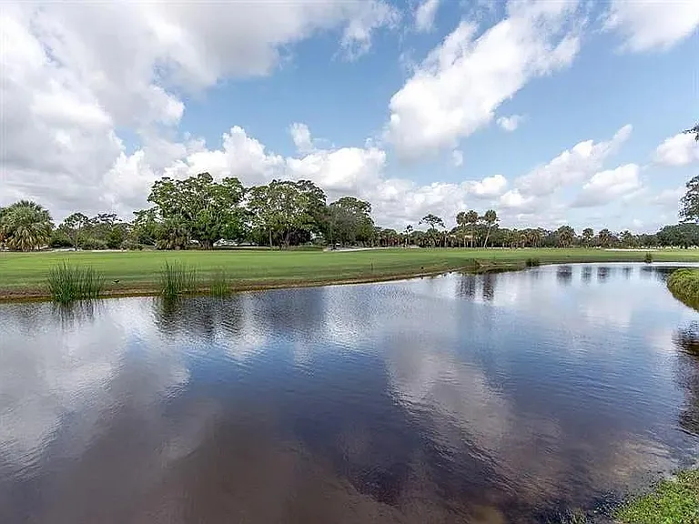143 Country Club Dr — Photo 20