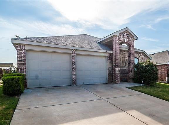2nd image of 964 Furlong Dr