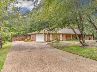 6 Chartres St, Brandon, MS 39047