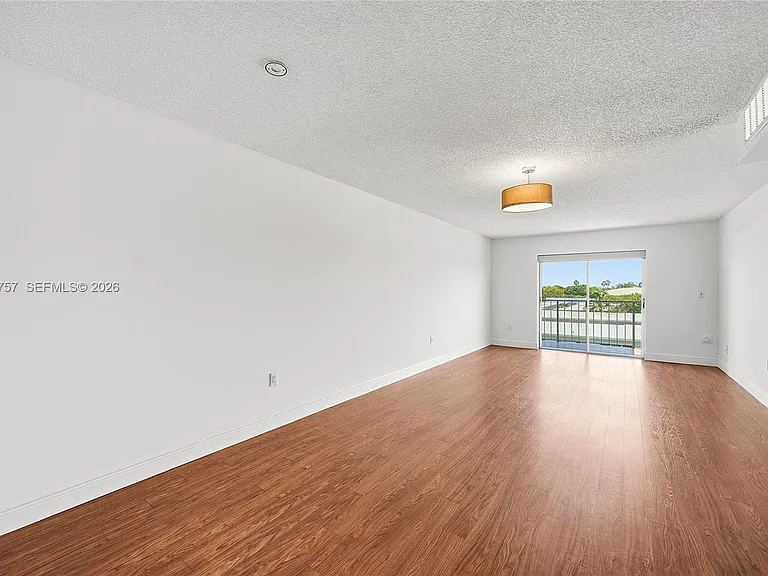 7150 Indian Creek Dr #402 — Photo 3