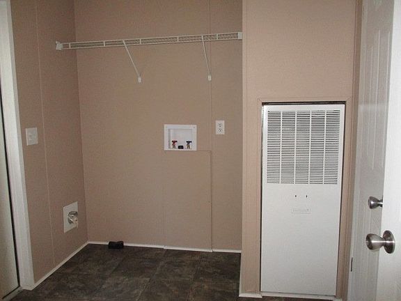 5th image of 5521 Santa Claus Ln