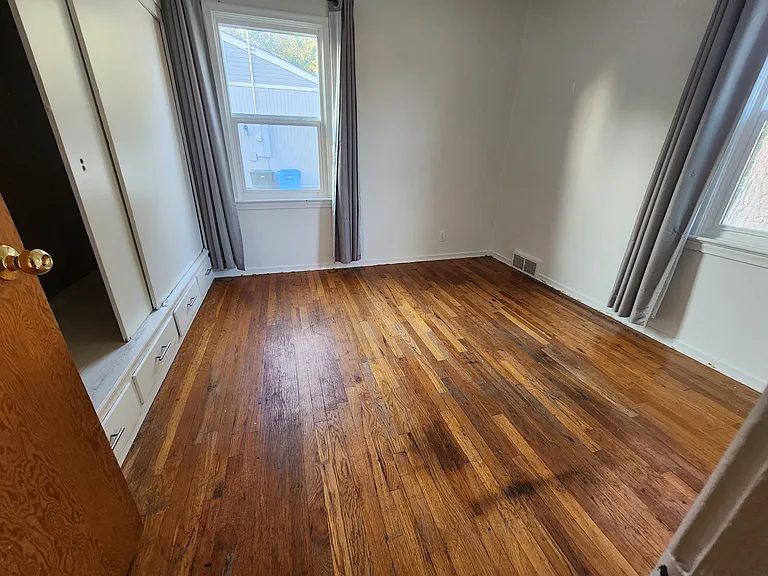 552 Fairmont Ave — Photo 11