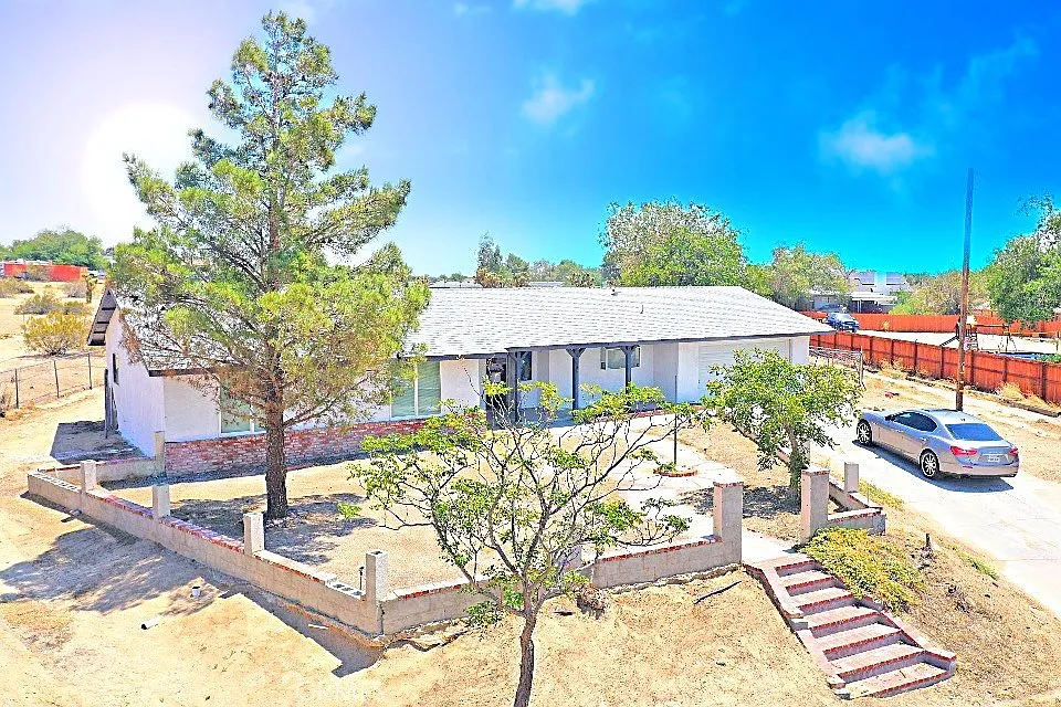 3 bed, 1324 sqft, $2,495 — Photo 1
