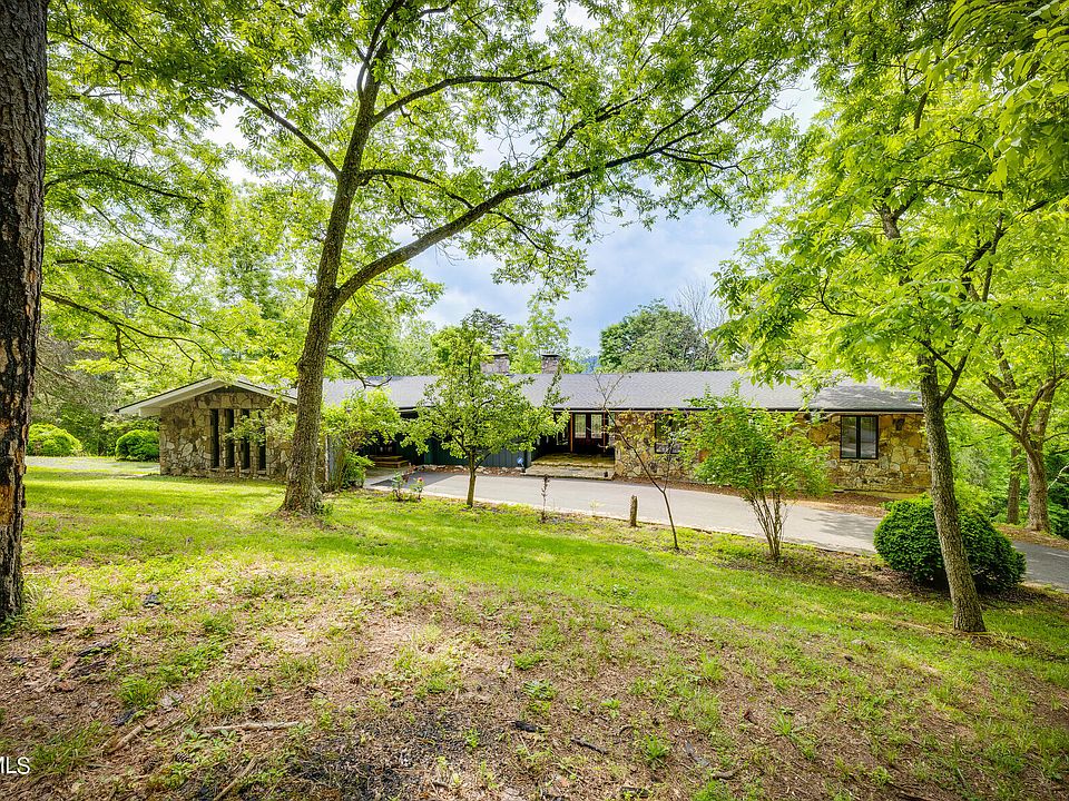 1st image of 105 Odessa Dr