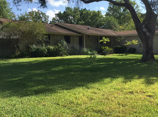 1011 Kilgore St #1, Pleasanton, TX 78064