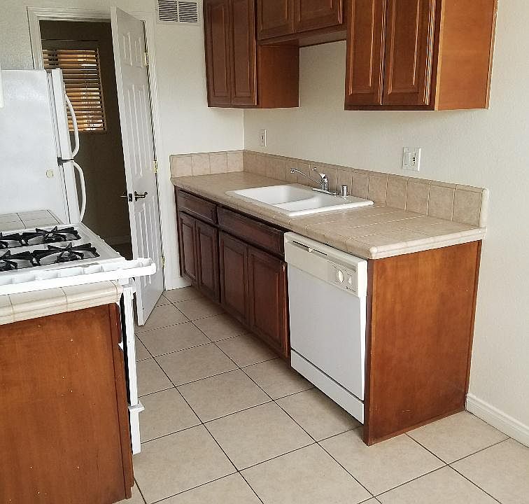 1509 Stanley Ave APT 108, Long Beach, CA 90804 | Zillow