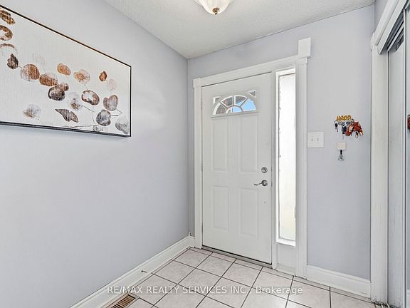 5th image of 200 Cresthaven Rd #68