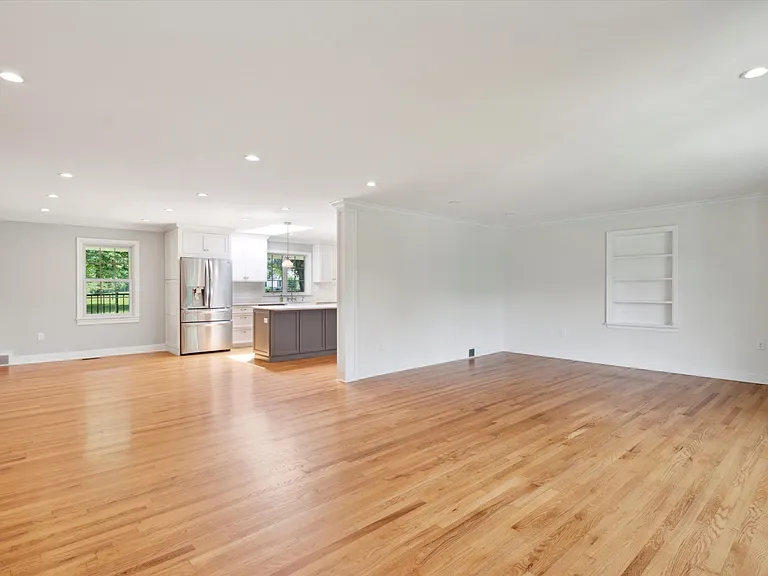 432 Webb Rd — Photo 5