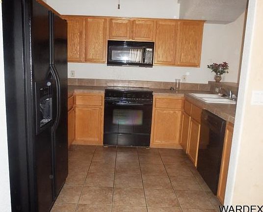 3rd image of 1116 S Ocotillo Ave