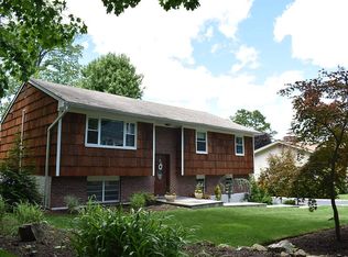 94 Byron Rd, Thornwood, NY 10594