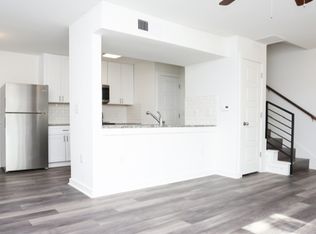 Mueller Crossing, Austin, TX 78723