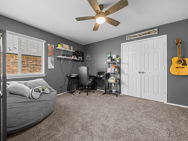 8402 Pleasant Trail Dr — Photo 26