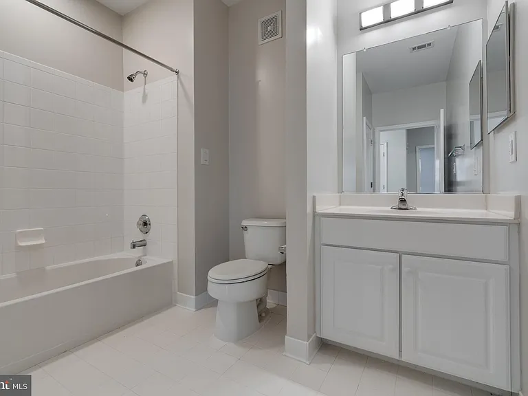 1601 Ladue Ct #101 — Photo 4