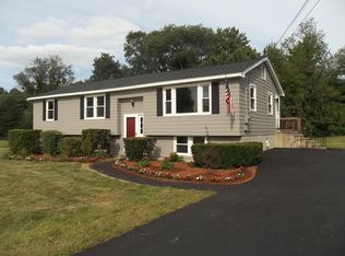 30 Henry Marsh Rd, Dudley, MA 01571