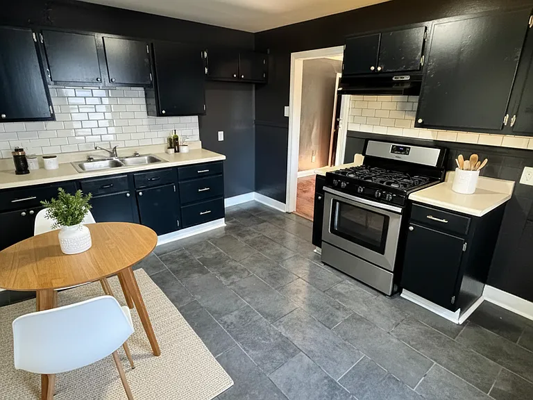 3154 Hopkins Ave — Photo 3