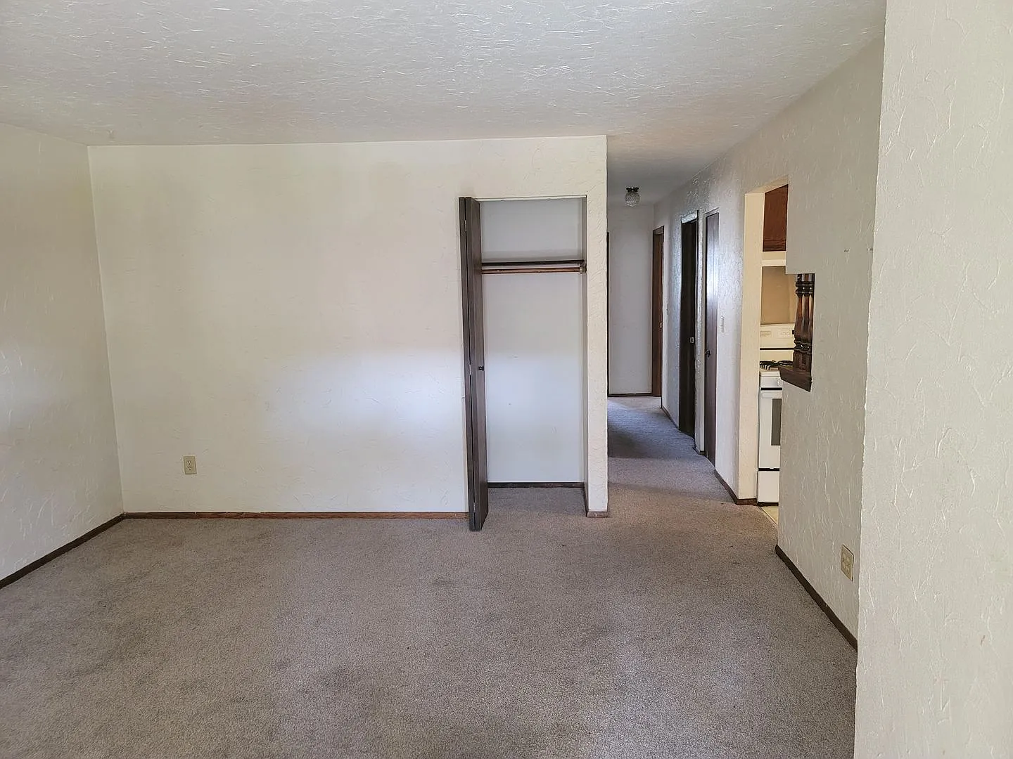 5730-5732 N. 94th Street — Photo 3