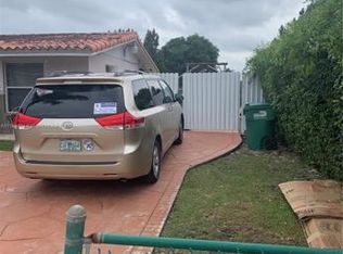 15610 SW 299th St, Homestead, FL 33033