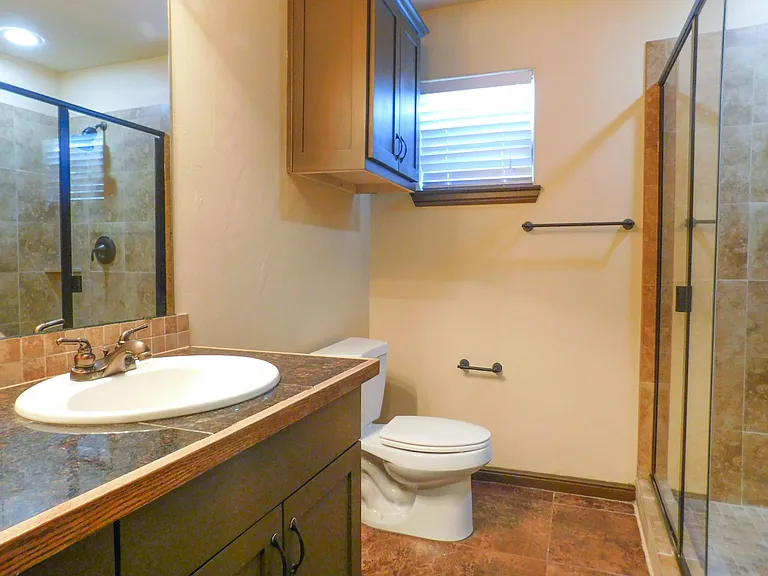 558 Jay St — Photo 6