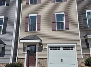 2016 Cade Dr, Monaca, PA 15061