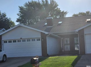 112 Calvin Ave, Springfield, IL 62704