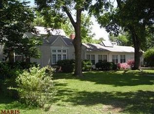 33 Villawood Ln, Saint Louis, MO