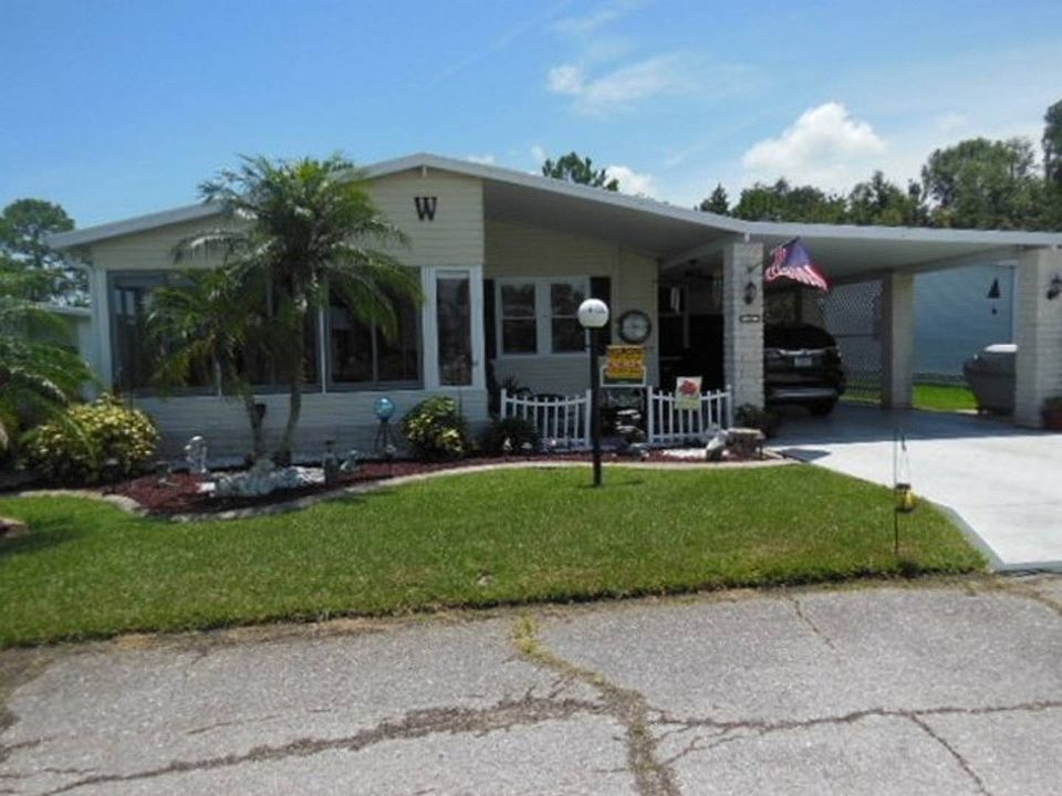 1st image of 4752 Crestwicke Dr