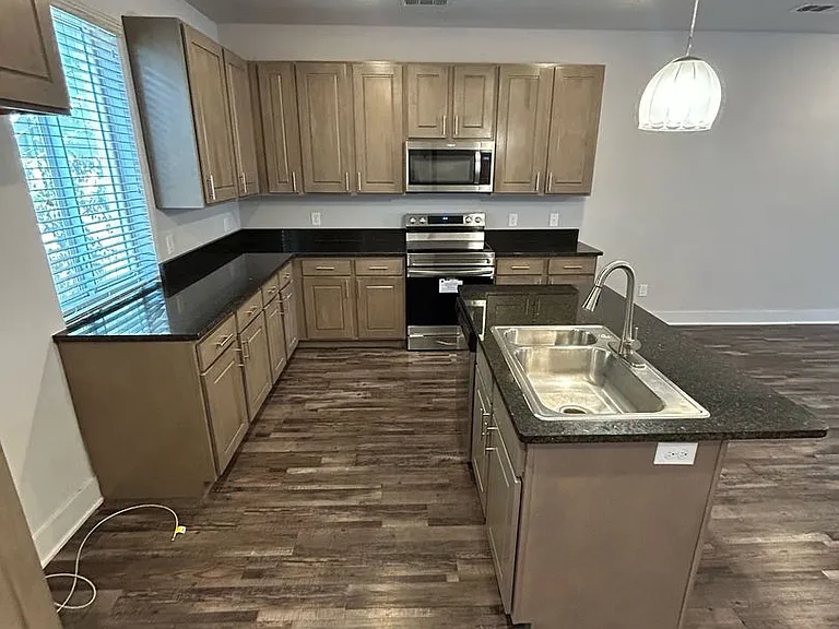 212 Stellariga Pl — Photo 21