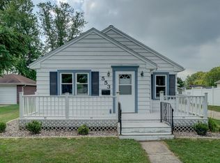553 Kelly Unions Pr, Oregon, WI 53575