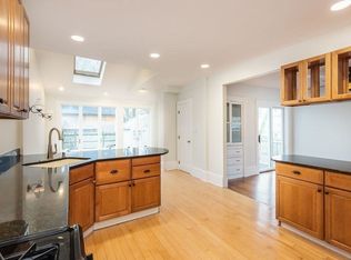 10 Chestnut St, Sharon, MA 02067