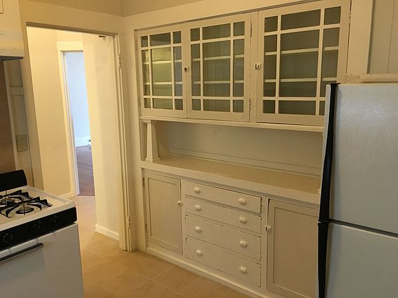 3rd image of 21 Lorton Ave APT 3