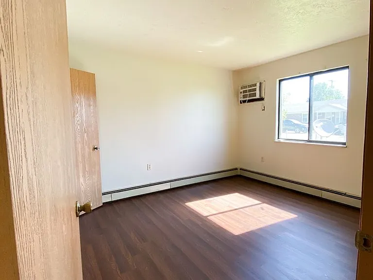 Southside Apartments — Photo 20