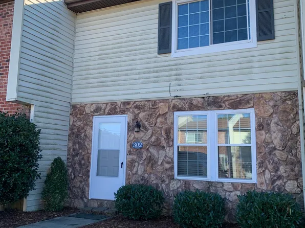 75 Old Airport Rd #302, Bristol, VA 24201